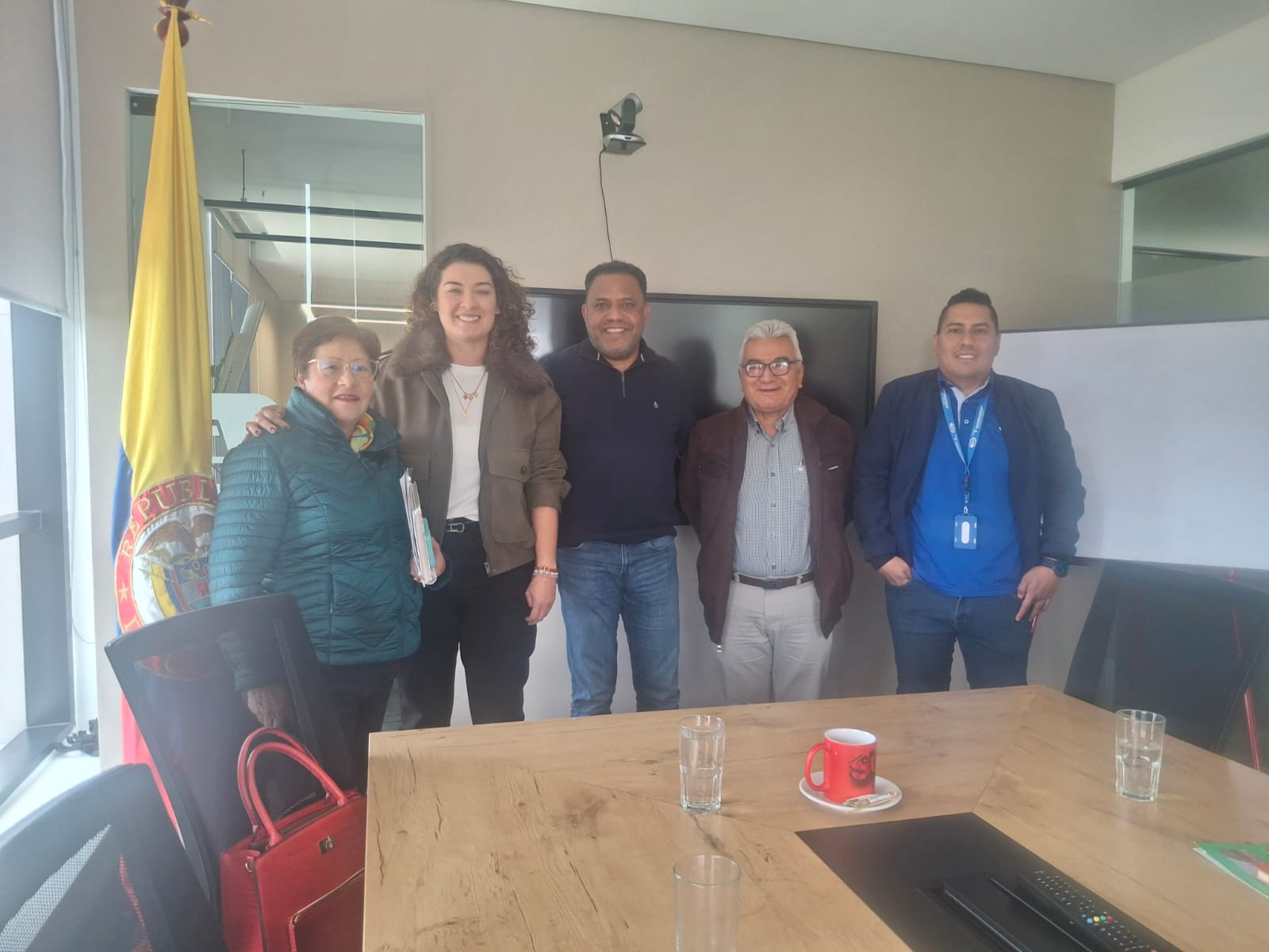 ACOLTÉS PRESENTA ANTE LA SUPERTRANSPORTE CASOS CRÍTICOS SOBRE SANCIONES INJUSTAS Y FOTOMULTAS IRREGULARES QUE AFECTAN EL SECTOR